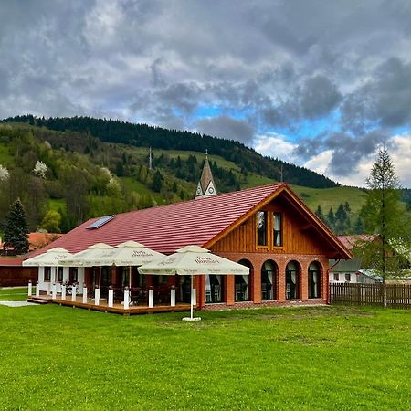 Biotour Camping & Restaurant Ghimes-Faget Екстер'єр фото