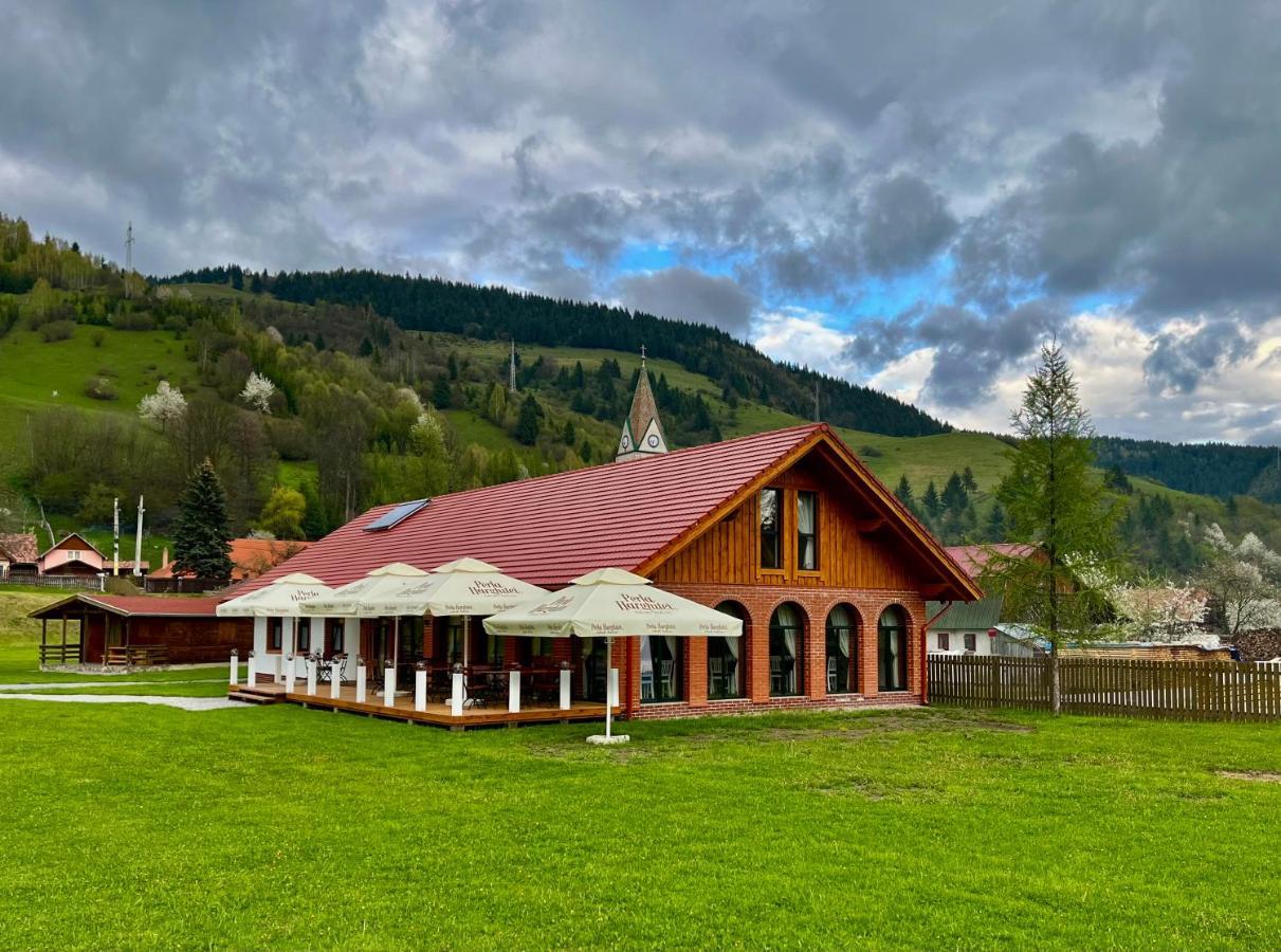 Biotour Camping & Restaurant Ghimes-Faget Екстер'єр фото