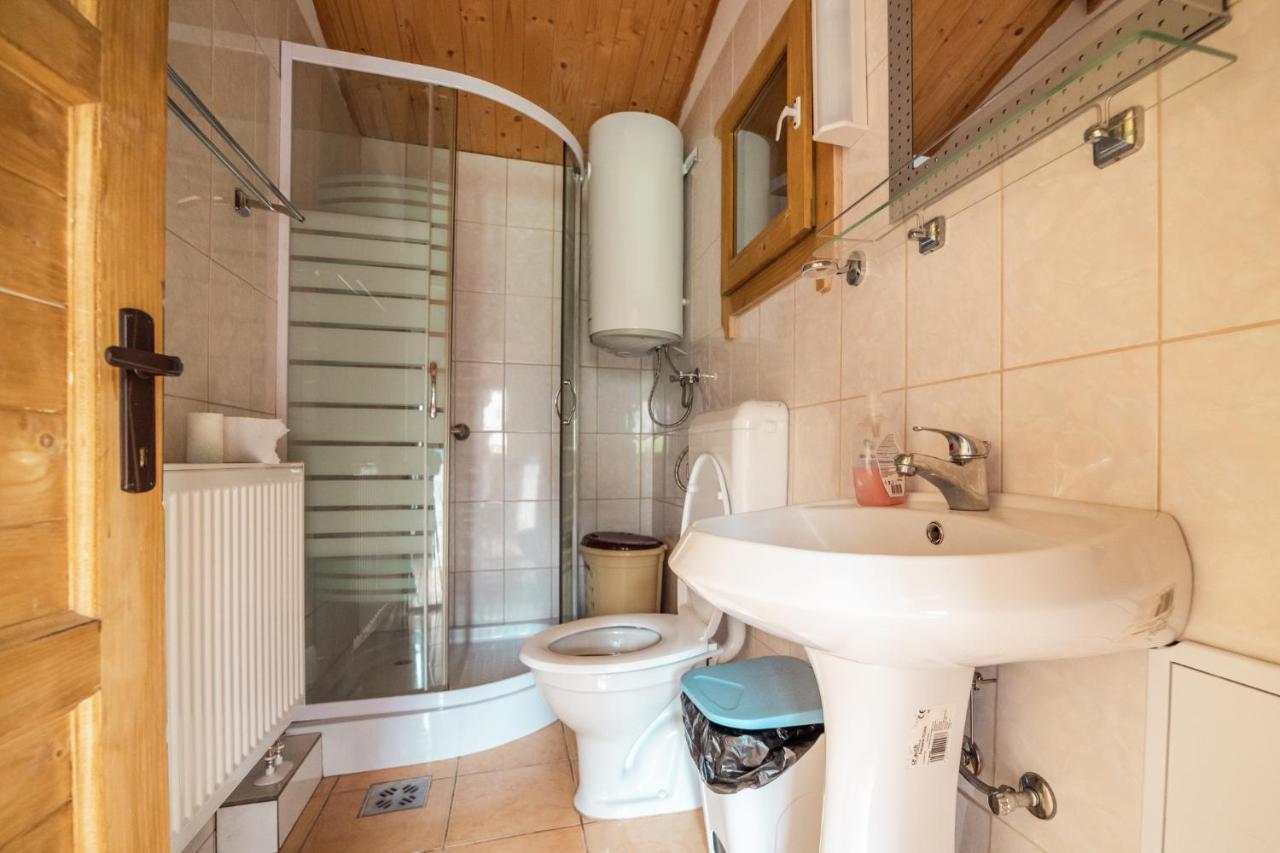 Biotour Camping & Restaurant Ghimes-Faget Екстер'єр фото