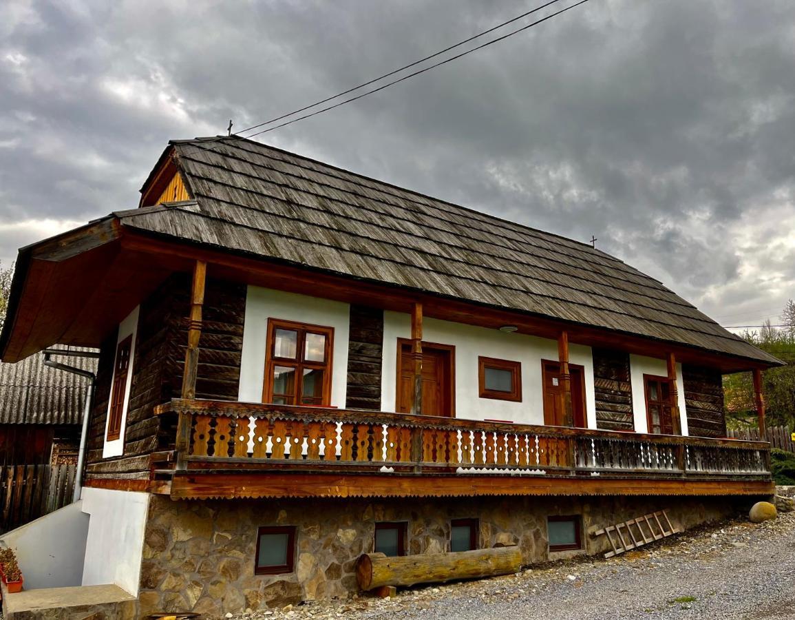 Biotour Camping & Restaurant Ghimes-Faget Екстер'єр фото