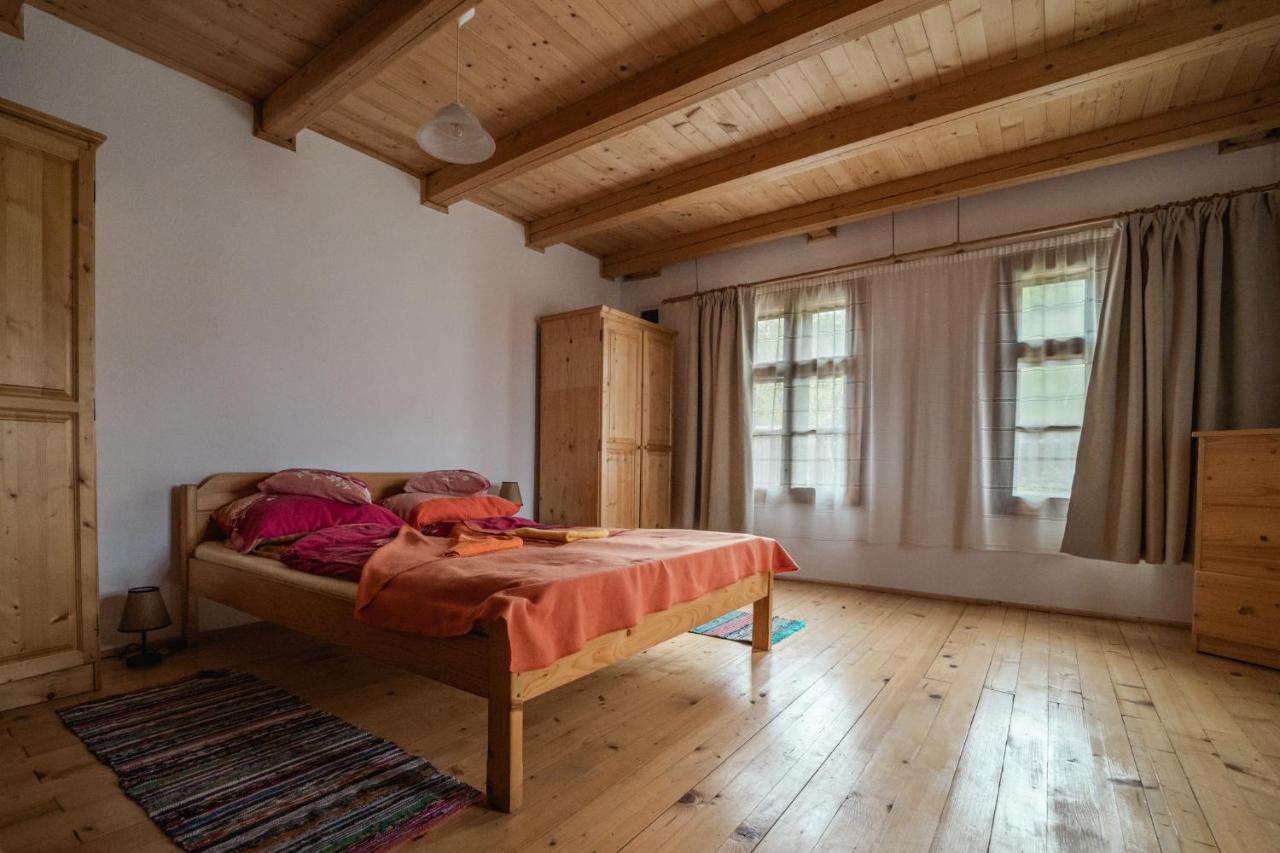 Biotour Camping & Restaurant Ghimes-Faget Екстер'єр фото
