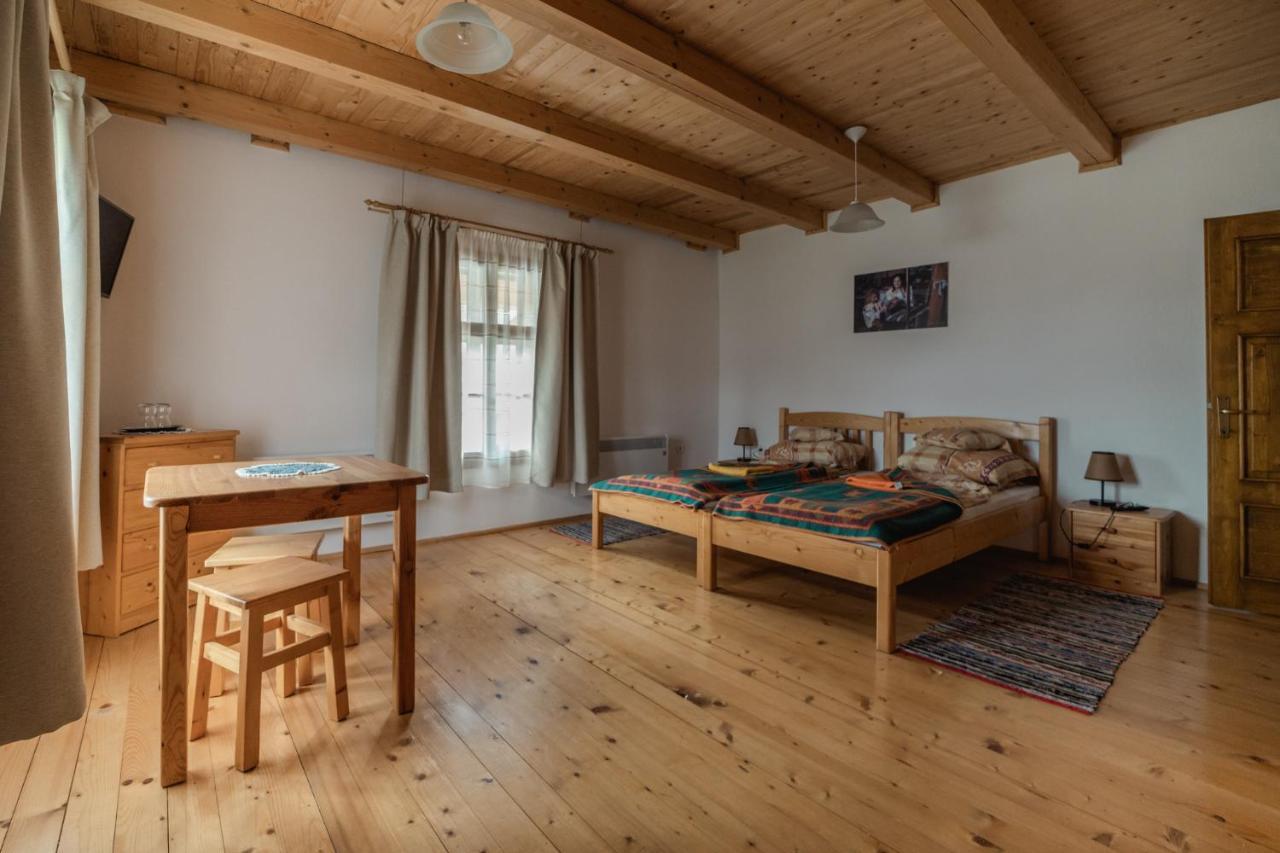 Biotour Camping & Restaurant Ghimes-Faget Екстер'єр фото