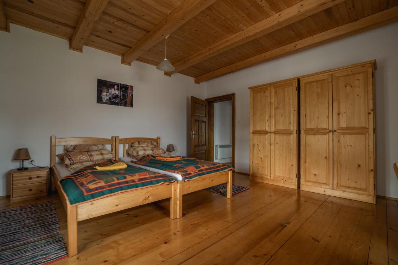 Biotour Camping & Restaurant Ghimes-Faget Екстер'єр фото