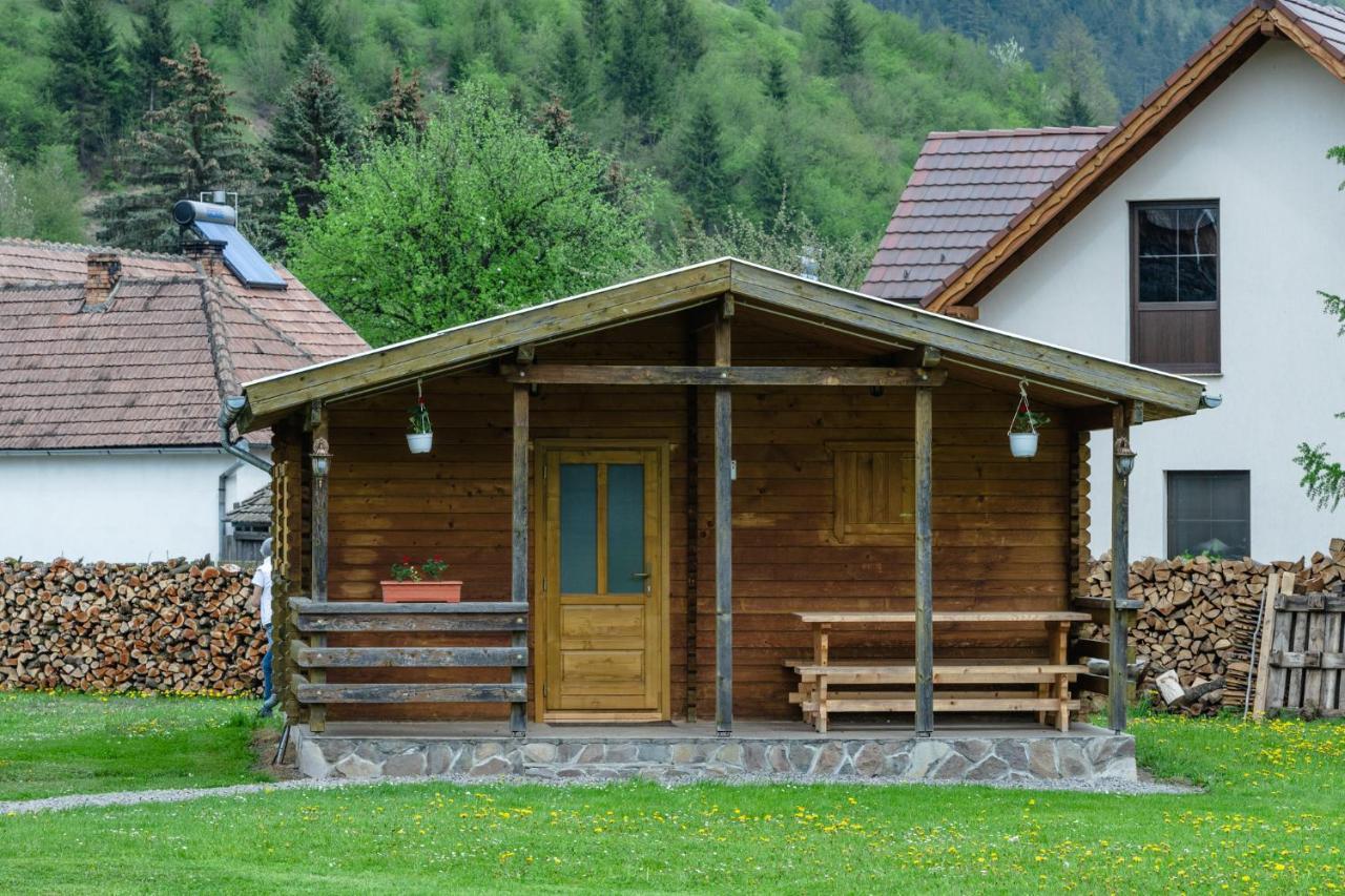 Biotour Camping & Restaurant Ghimes-Faget Екстер'єр фото