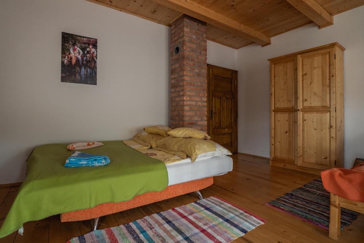 Biotour Camping & Restaurant Ghimes-Faget Екстер'єр фото