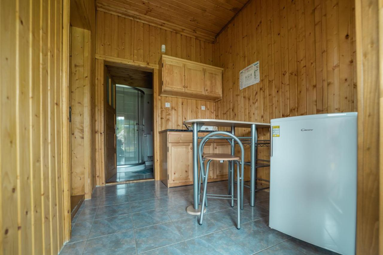 Biotour Camping & Restaurant Ghimes-Faget Екстер'єр фото